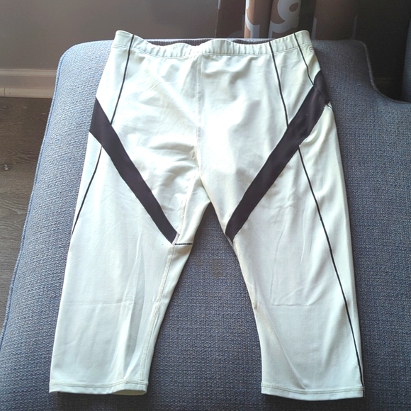 Fabletics Pants - Fabletics capris